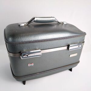 Vintage 60s American Tourister Gray-Blue Metallic Train Case Luggage Chrome Dent